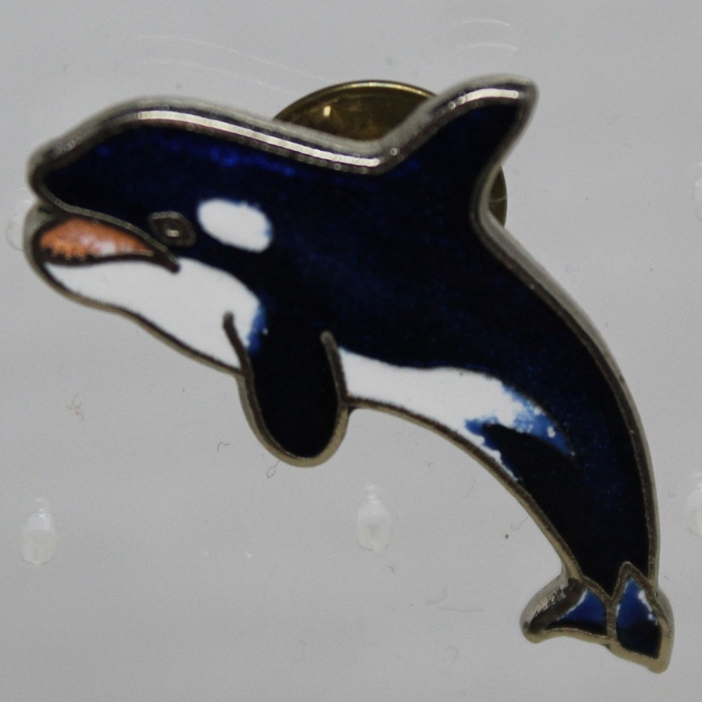 MaFCo Pin Orca Killer Whale Enamel Blue White Vintage Marine Life Lapel Hat Tie